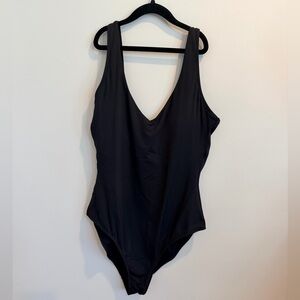 Andie One-Piece Swimsuit – Size MT (Medium Tall)